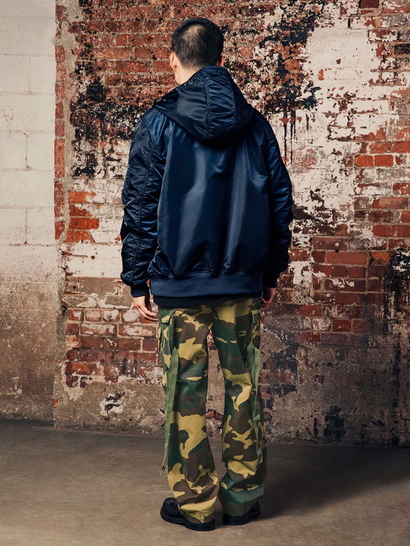 Куртки и дубленки Alpha Industries модель UJL52000C1_410 Фото