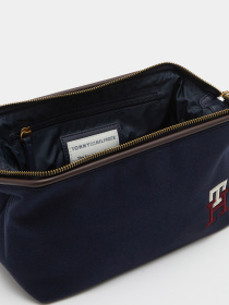 NEW PREP WASHBAG Tommy Hilfiger модель AM0AM10251-DW6 Фото