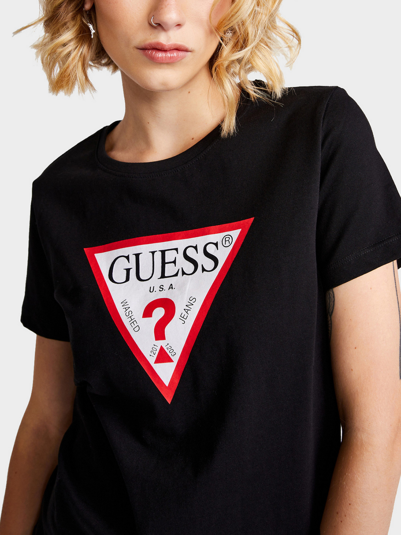Футболки и поло GUESS модель W1YI1B-I3Z11-JBLK Фото