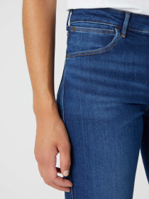 Джинсы Wrangler модель W28KZM23Z_32 Фото