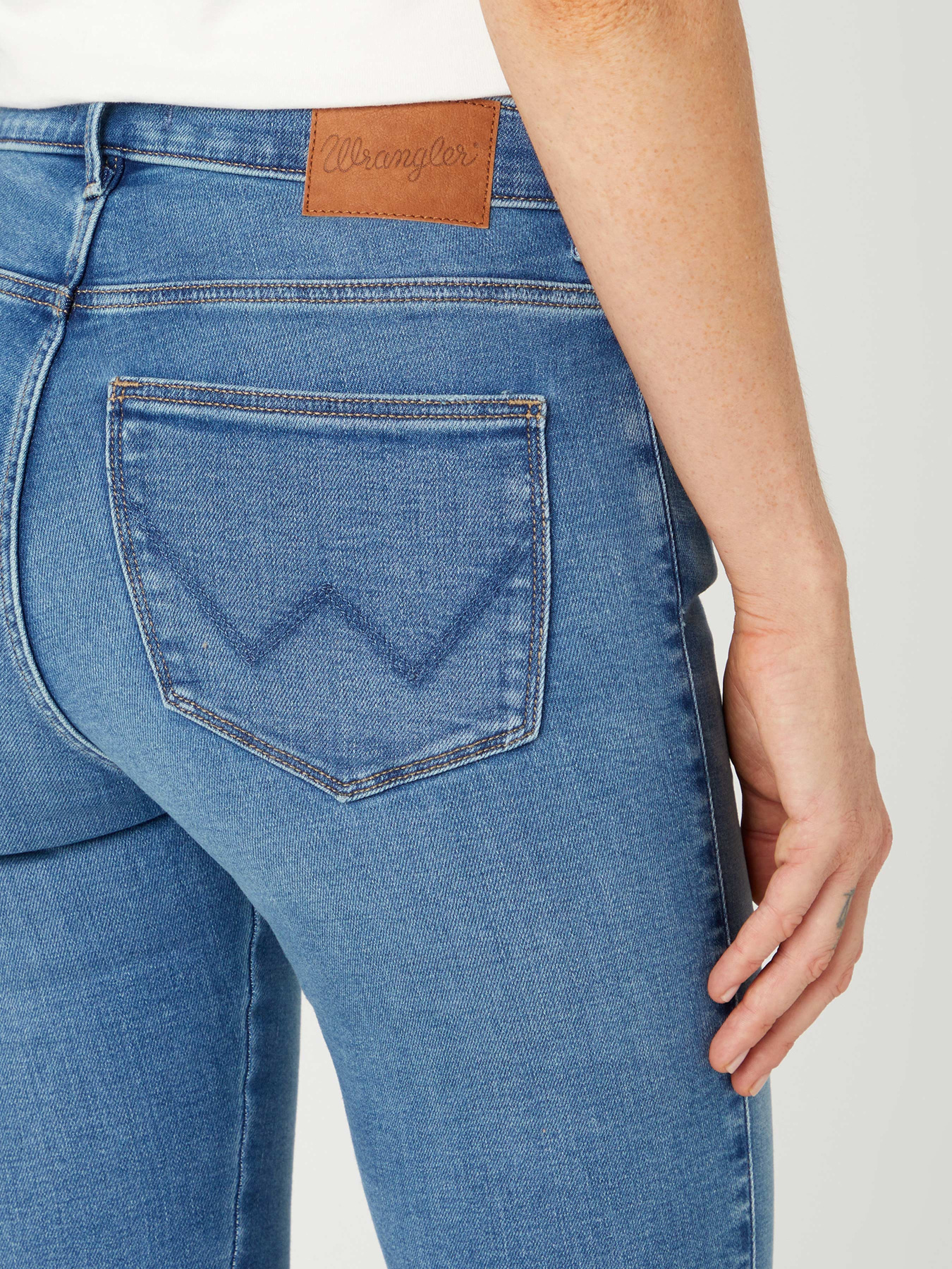 Джинсы Wrangler модель W27HCY37O_32 Джинсы Wrangler модель W27HCY37O_32 Фото