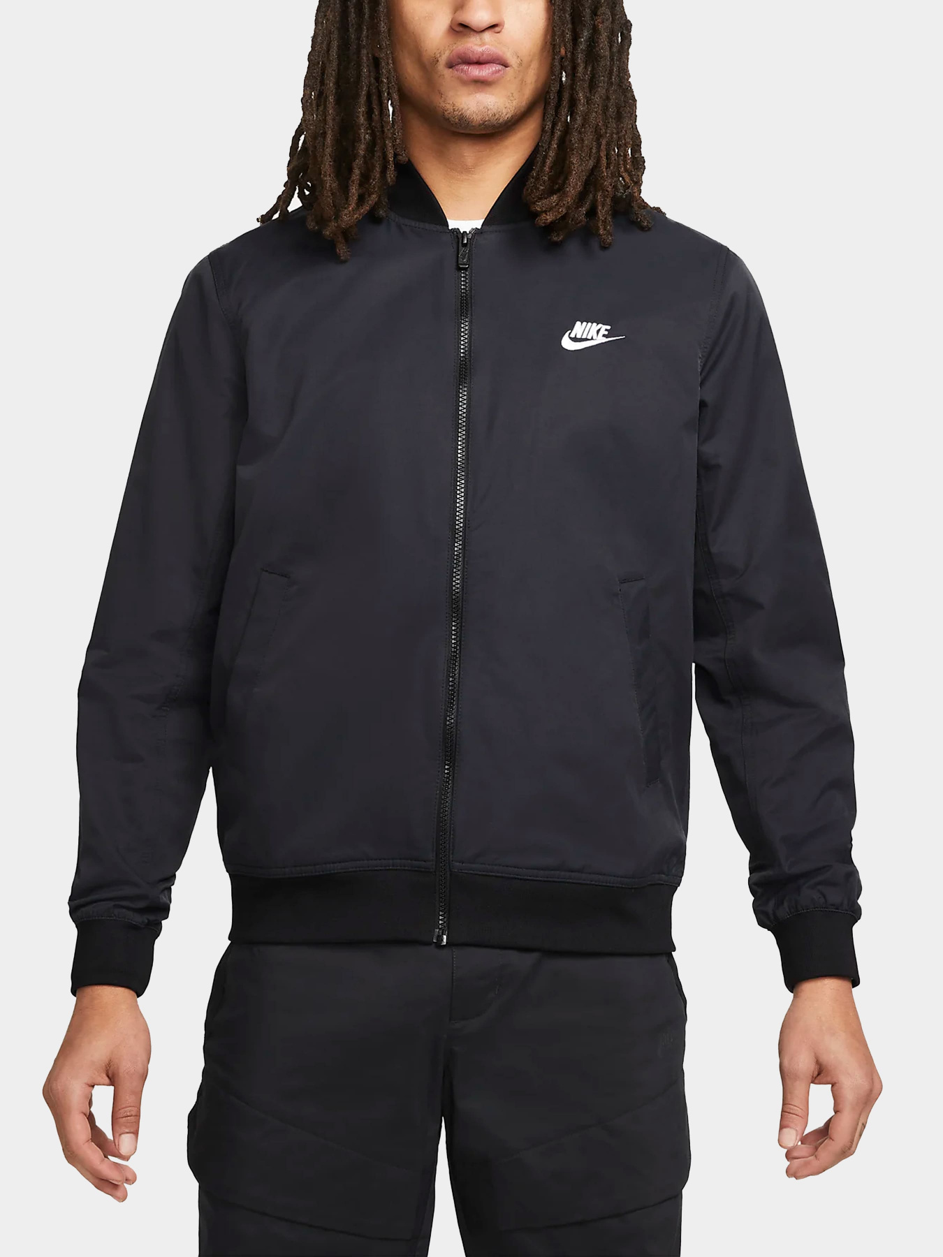Куртки и дубленки NIKE модель DM6821-010 Фото