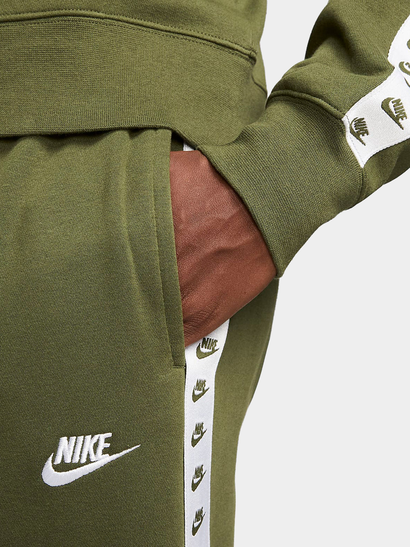 Костюмы NIKE модель DM6838-326 Фото