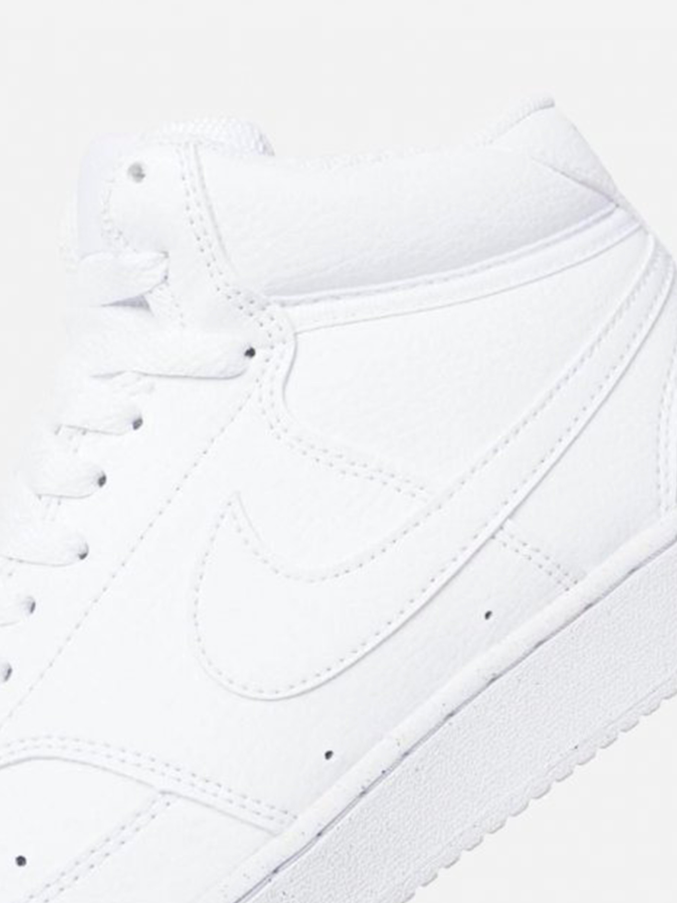 Кроссовки NIKE модель DN3577-100 Кроссовки NIKE модель DN3577-100 Фото