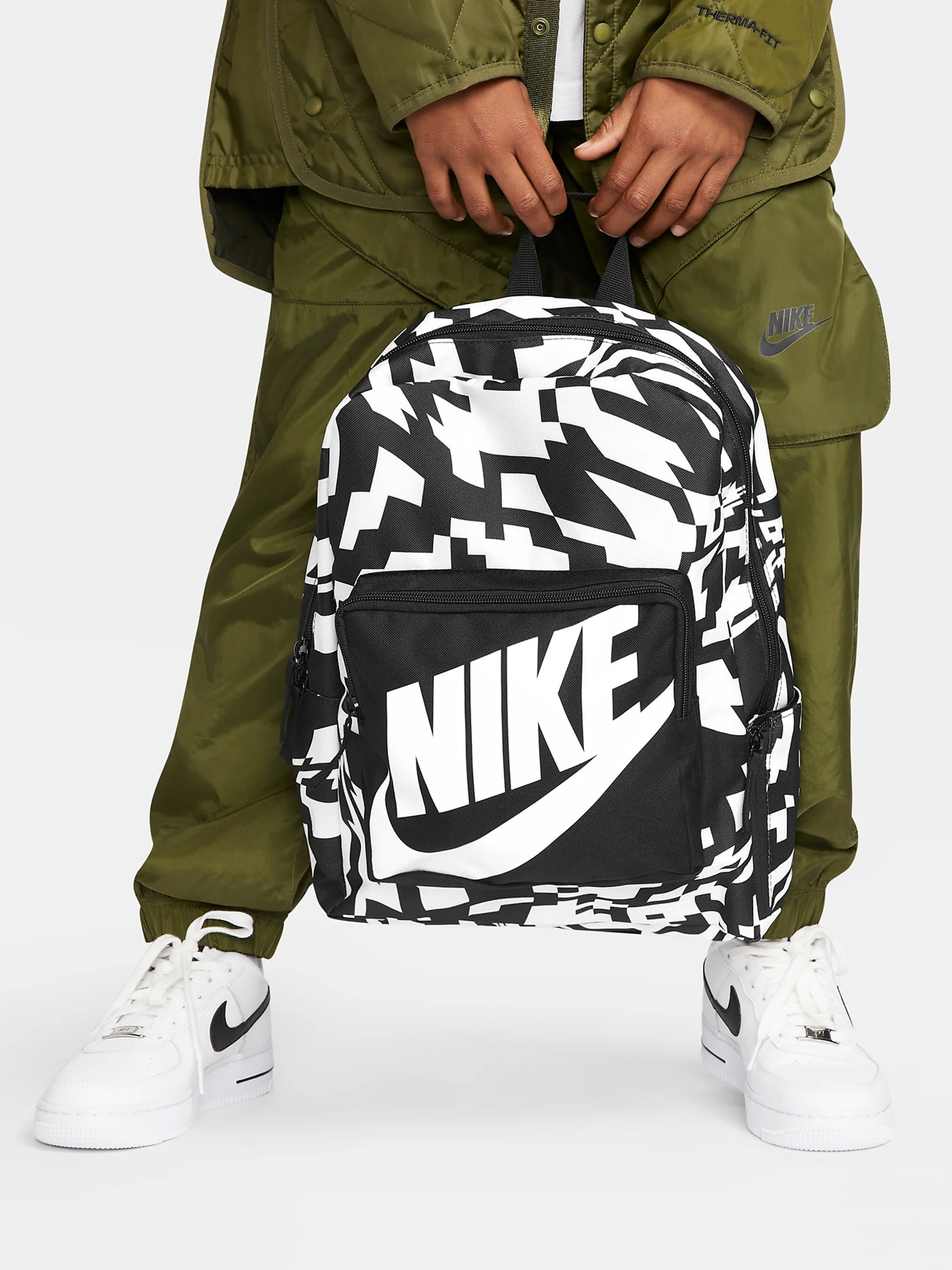 Рюкзаки NIKE модель DQ5158-010 Рюкзаки NIKE модель DQ5158-010 Фото