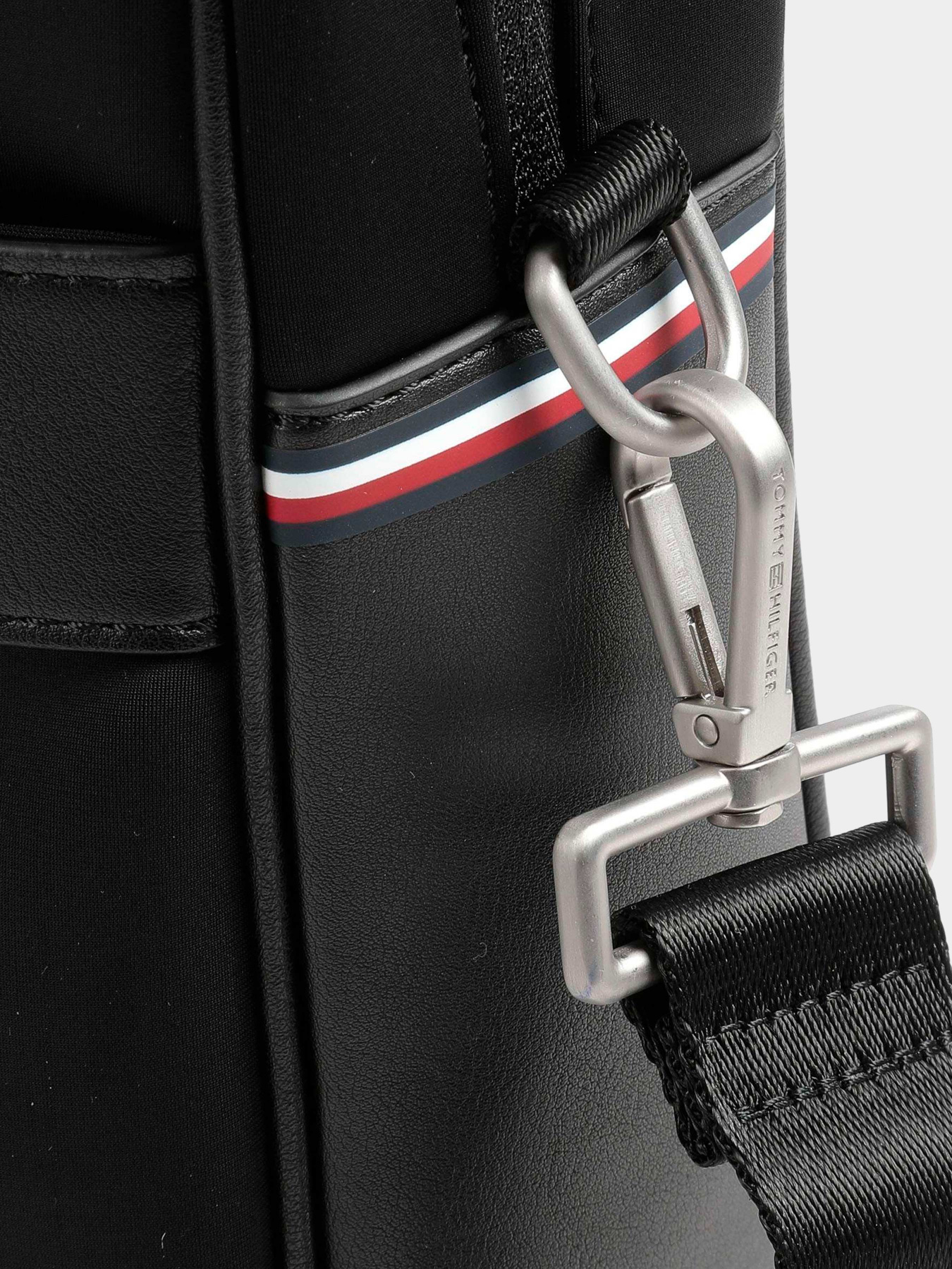 Сумки Tommy Hilfiger модель AM0AM10567-BDS Сумки Tommy Hilfiger модель AM0AM10567-BDS Фото