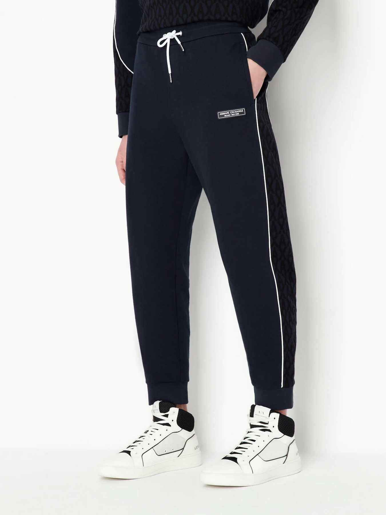 Брюки Armani Exchange модель 3RZPLA-ZJGFZ-85CN Фото