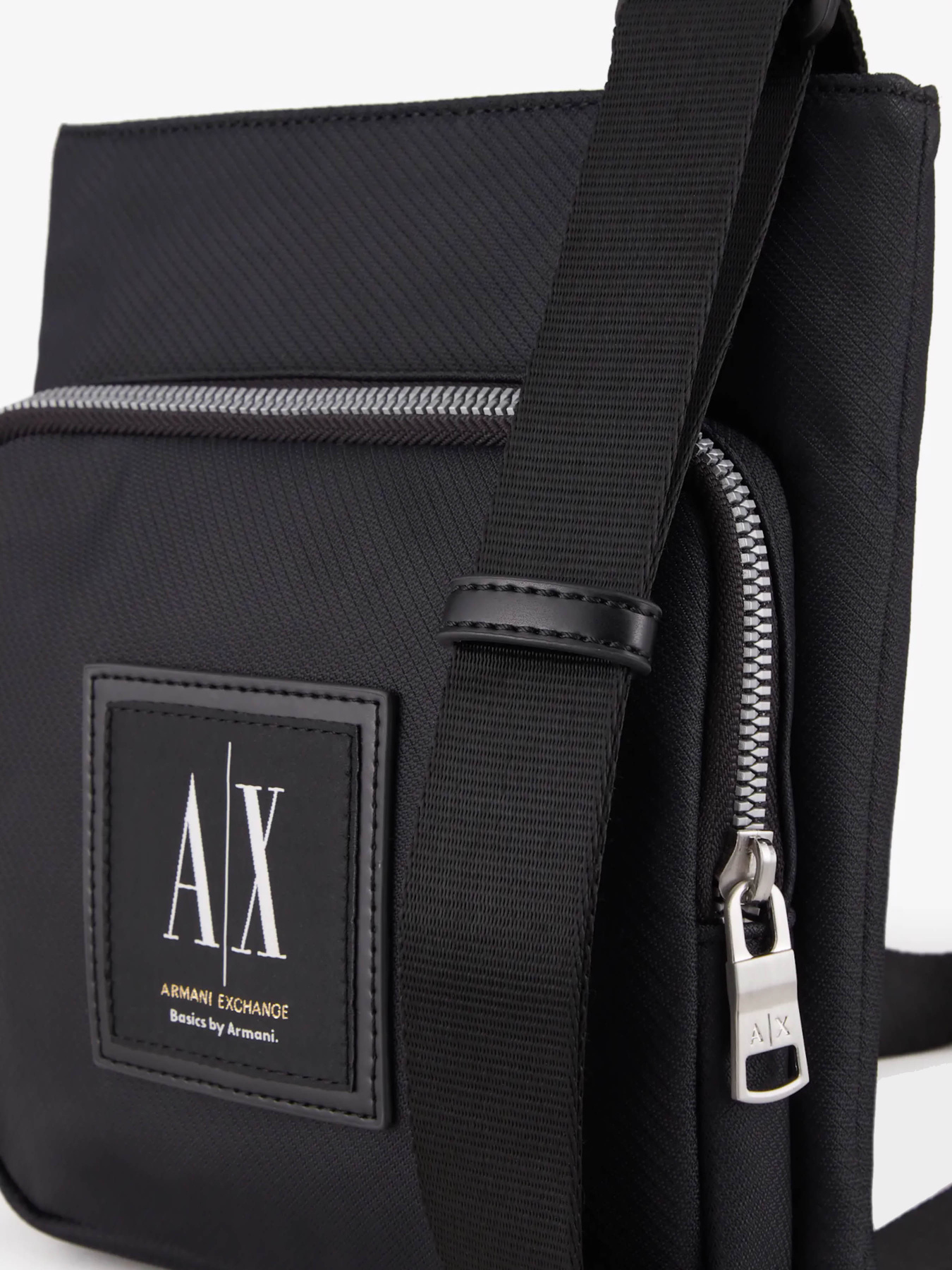 Сумки Armani Exchange модель 952521-3R839-00020 Фото