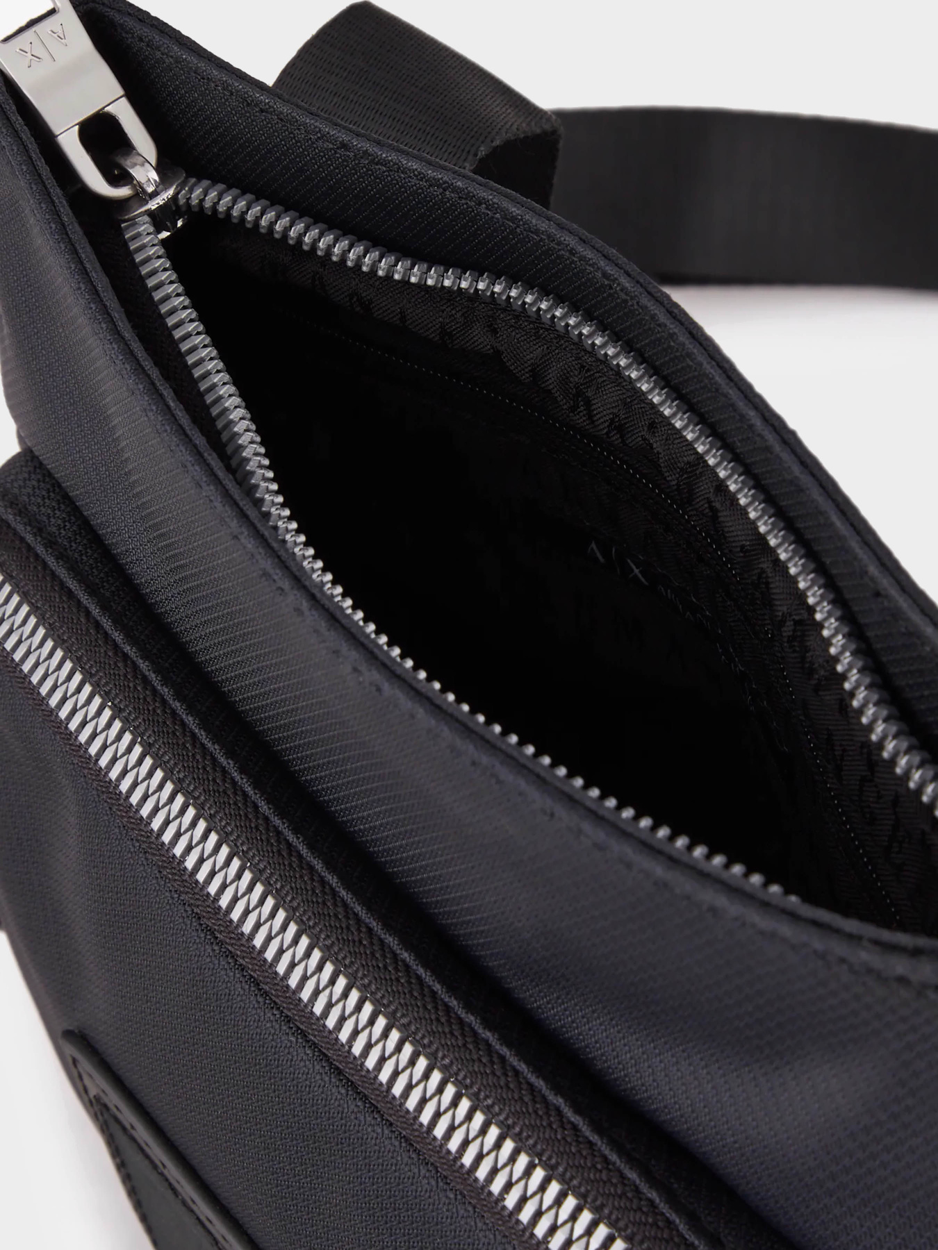 Сумки Armani Exchange модель 952521-3R839-00020 Фото
