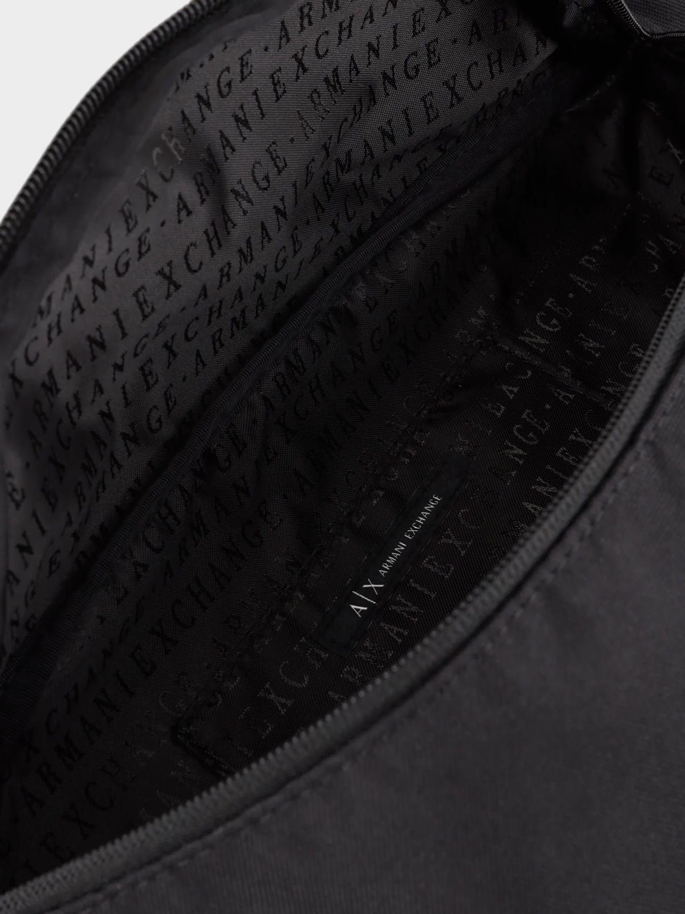 Сумки Armani Exchange модель 952523-CC124-00020 Фото