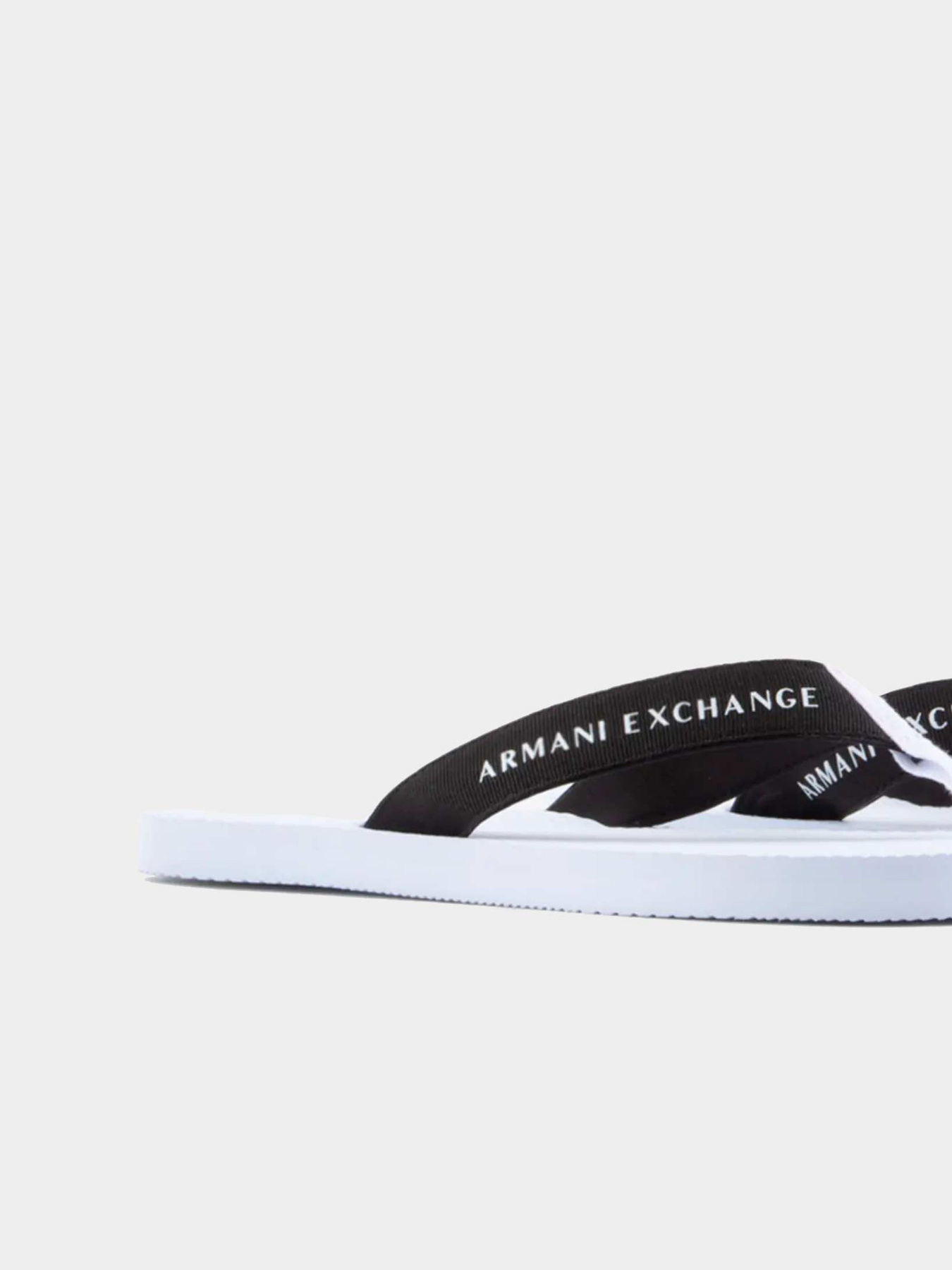 Шлёпанцы Armani Exchange модель XUQ003-XV677-S526 Фото