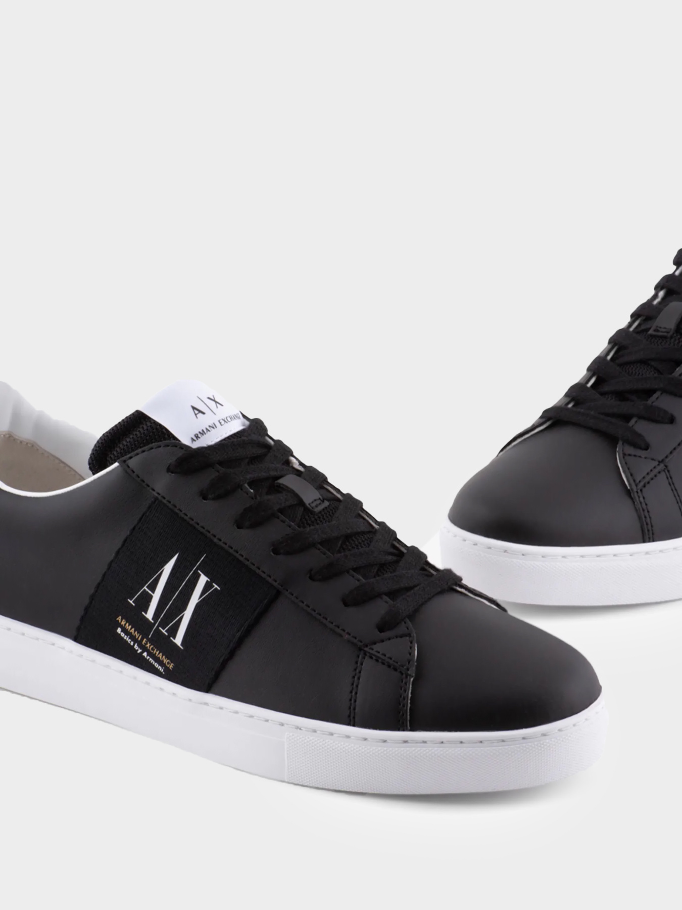 Кроссовки Armani Exchange модель XUX173-XV666-S589 Фото