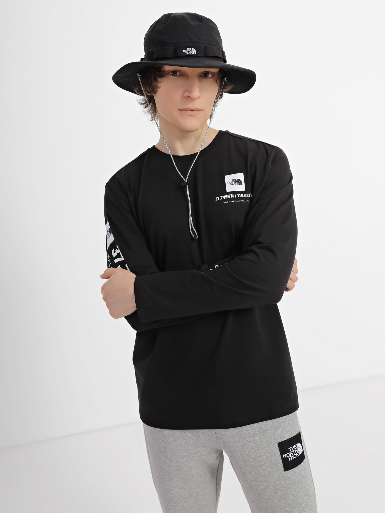 Худи и свитшоты The North Face модель NF0A826WJK31 Фото