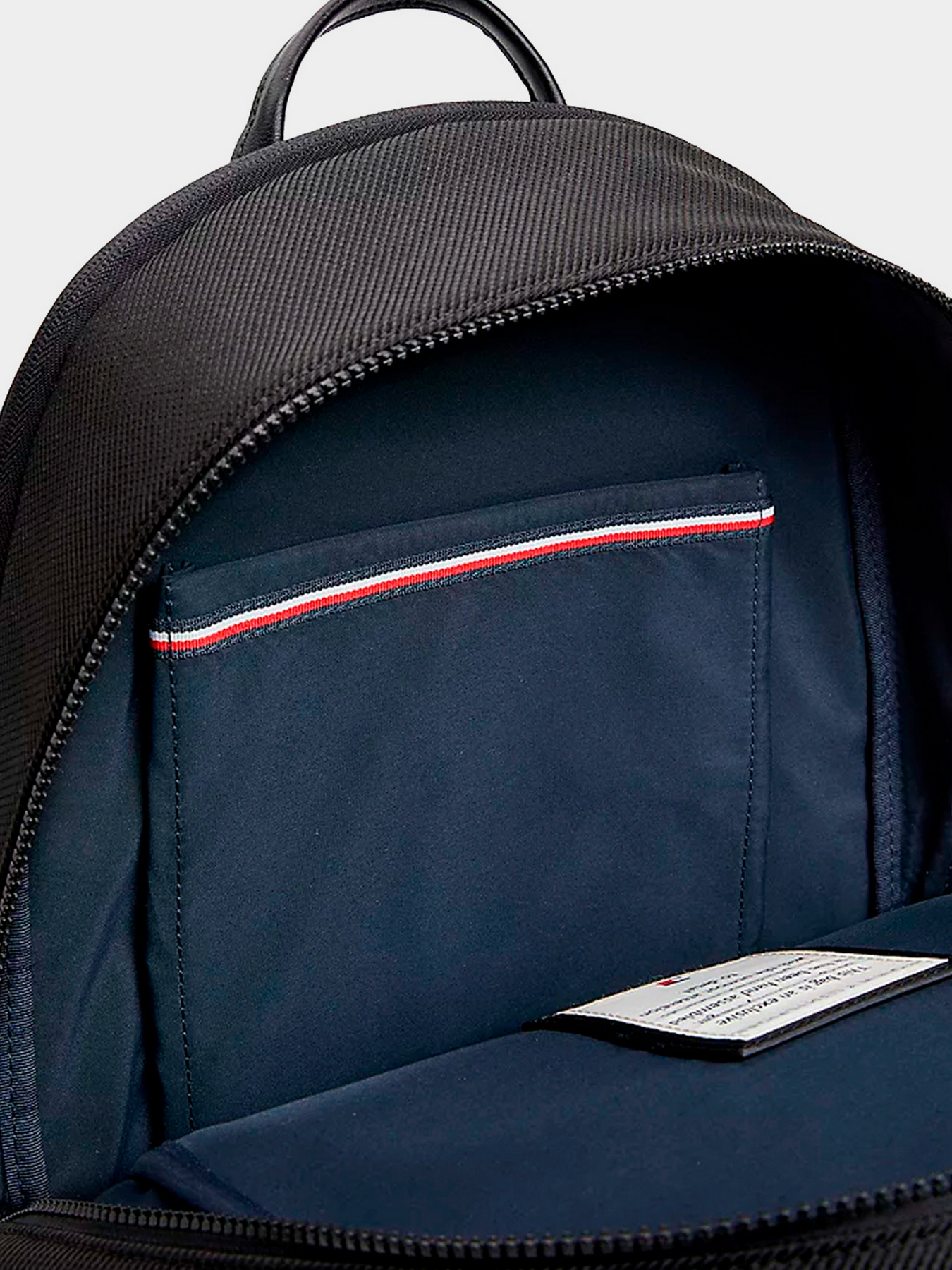 Рюкзаки Tommy Hilfiger модель AM0AM08635-BDS Рюкзаки Tommy Hilfiger модель AM0AM08635-BDS Фото