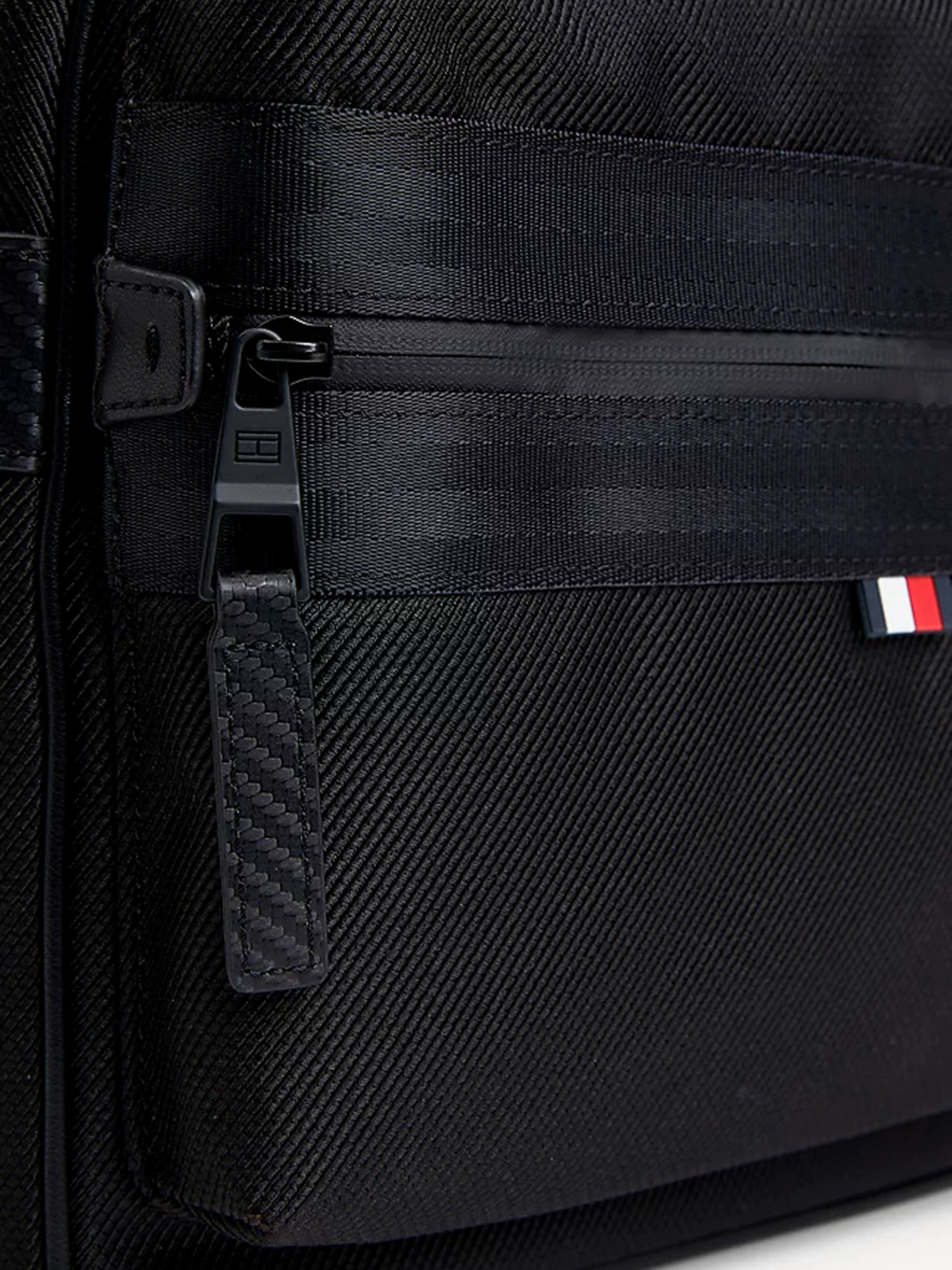 Рюкзаки Tommy Hilfiger модель AM0AM08635-BDS Рюкзаки Tommy Hilfiger модель AM0AM08635-BDS Фото