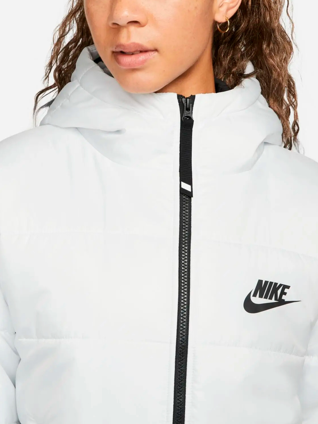 Куртки и дубленки NIKE модель DX1797-121 Фото