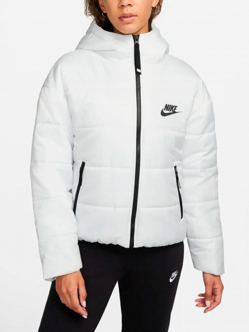 Куртки и дубленки NIKE модель DX1797-121 Фото