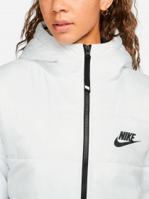 Куртки и дубленки NIKE модель DX1797-121 Фото