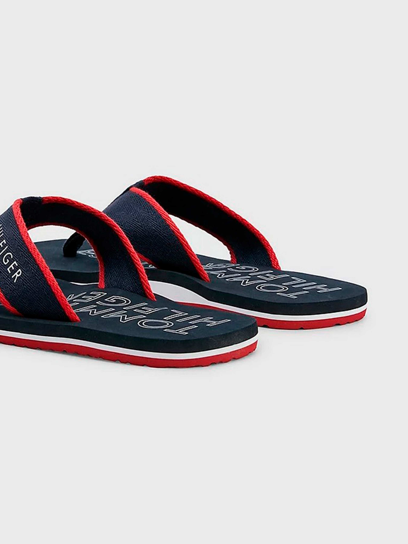 Шлёпанцы Tommy Hilfiger модель FM0FM04469-DW5 Фото