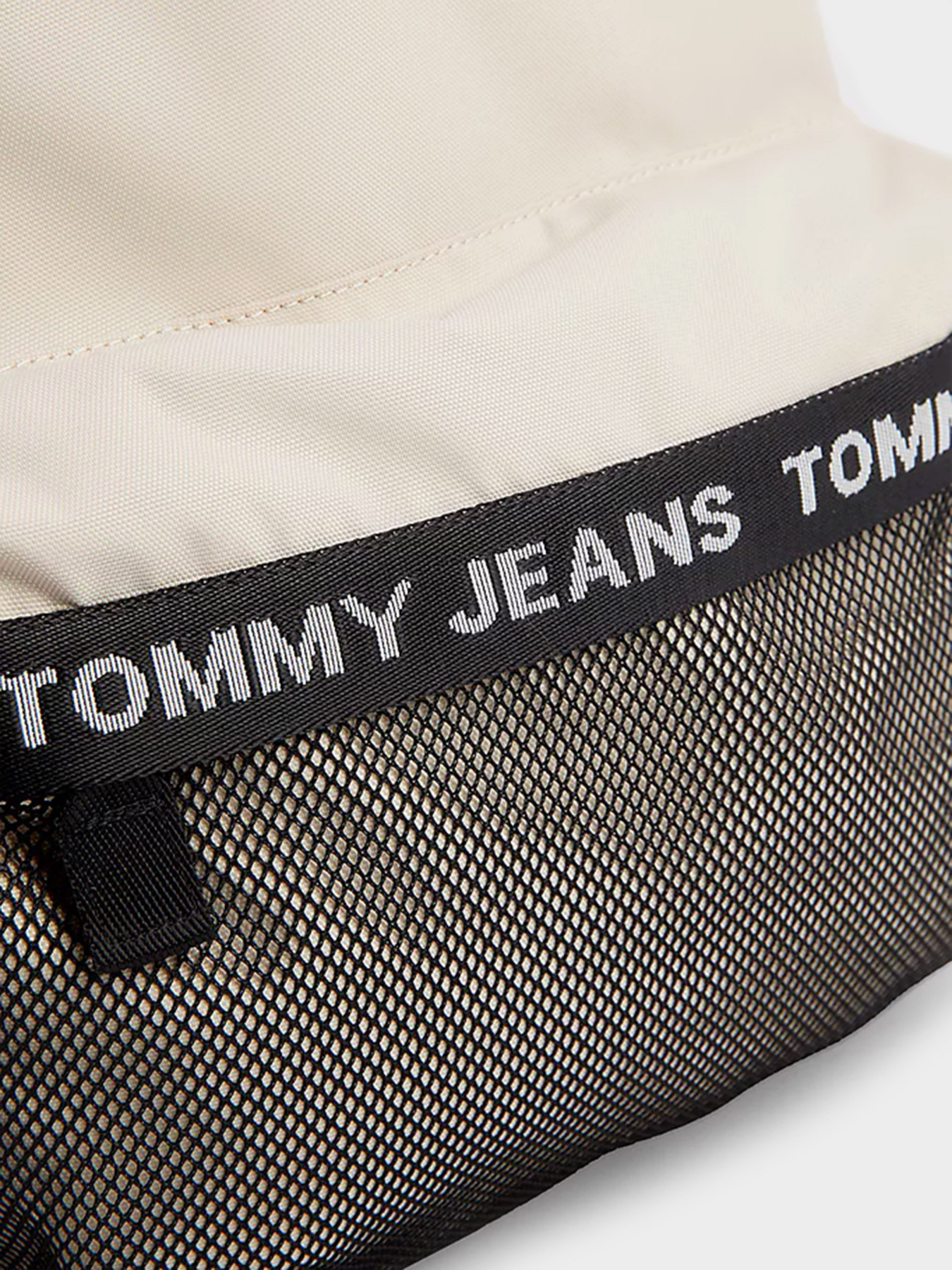 Рюкзаки Tommy Hilfiger модель AM0AM10900-ACI Рюкзаки Tommy Hilfiger модель AM0AM10900-ACI Фото