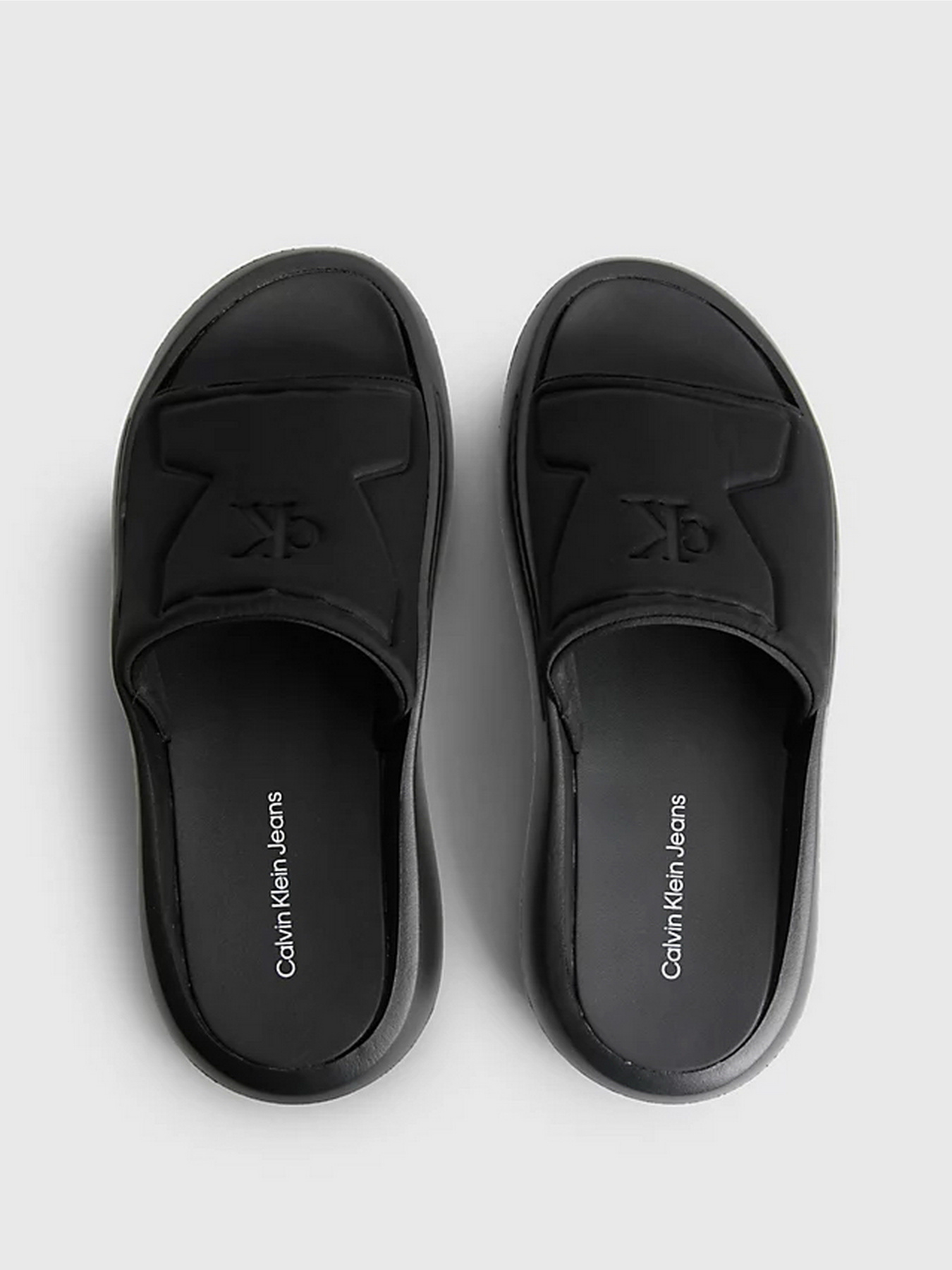 Шлёпанцы Calvin Klein модель YM0YM00645-0GM Фото