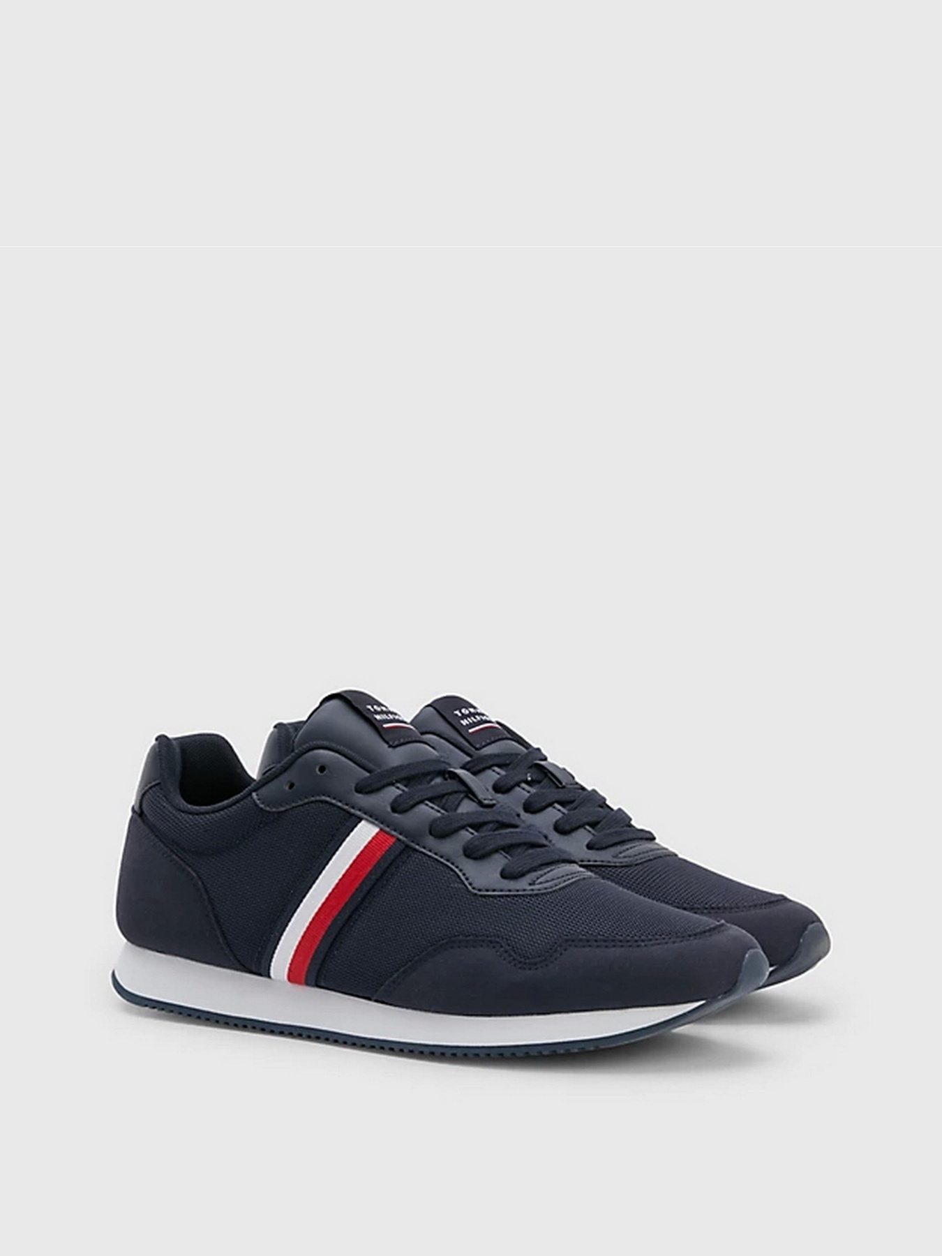 Кроссовки Tommy Hilfiger модель FM0FM04504-DW5 Кроссовки Tommy Hilfiger модель FM0FM04504-DW5 Фото