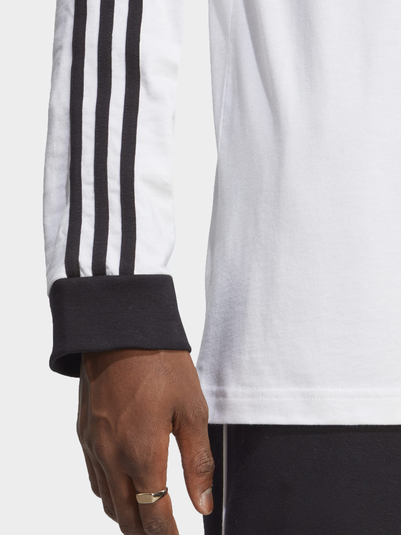 Худи и свитшоты Adidas модель IA4879 Фото