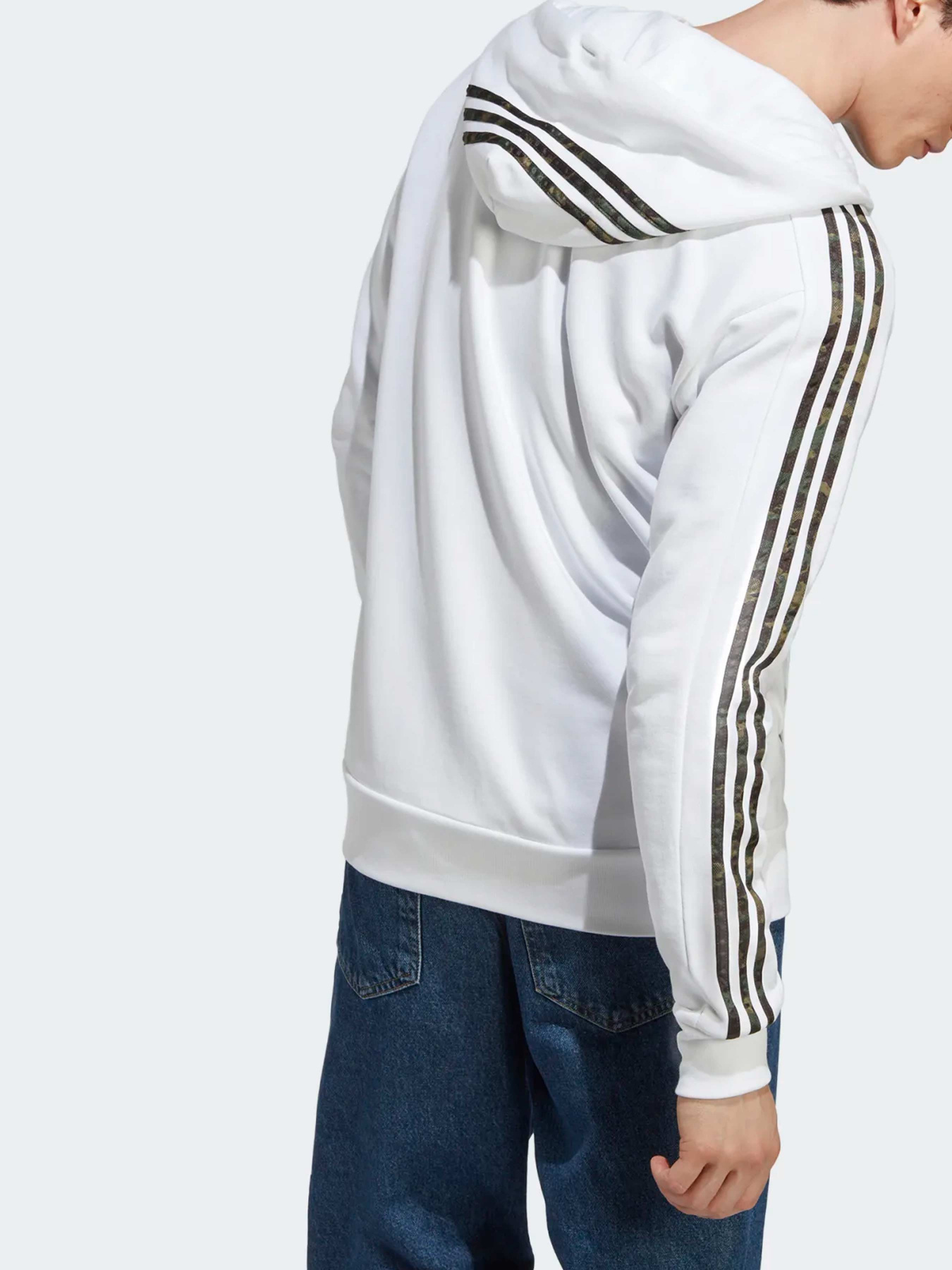 Худи и свитшоты Adidas модель IC9836 Фото