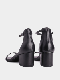 Сандалии Steve Madden модель SM11000009 BLACK LEATHER Фото