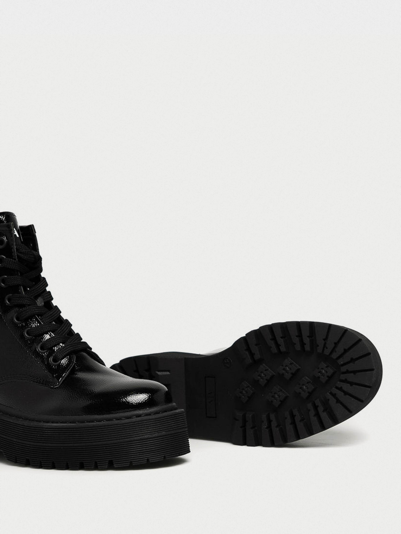 Ботинки и сапоги Armani Exchange модель XDN018-XV349-00002 Фото