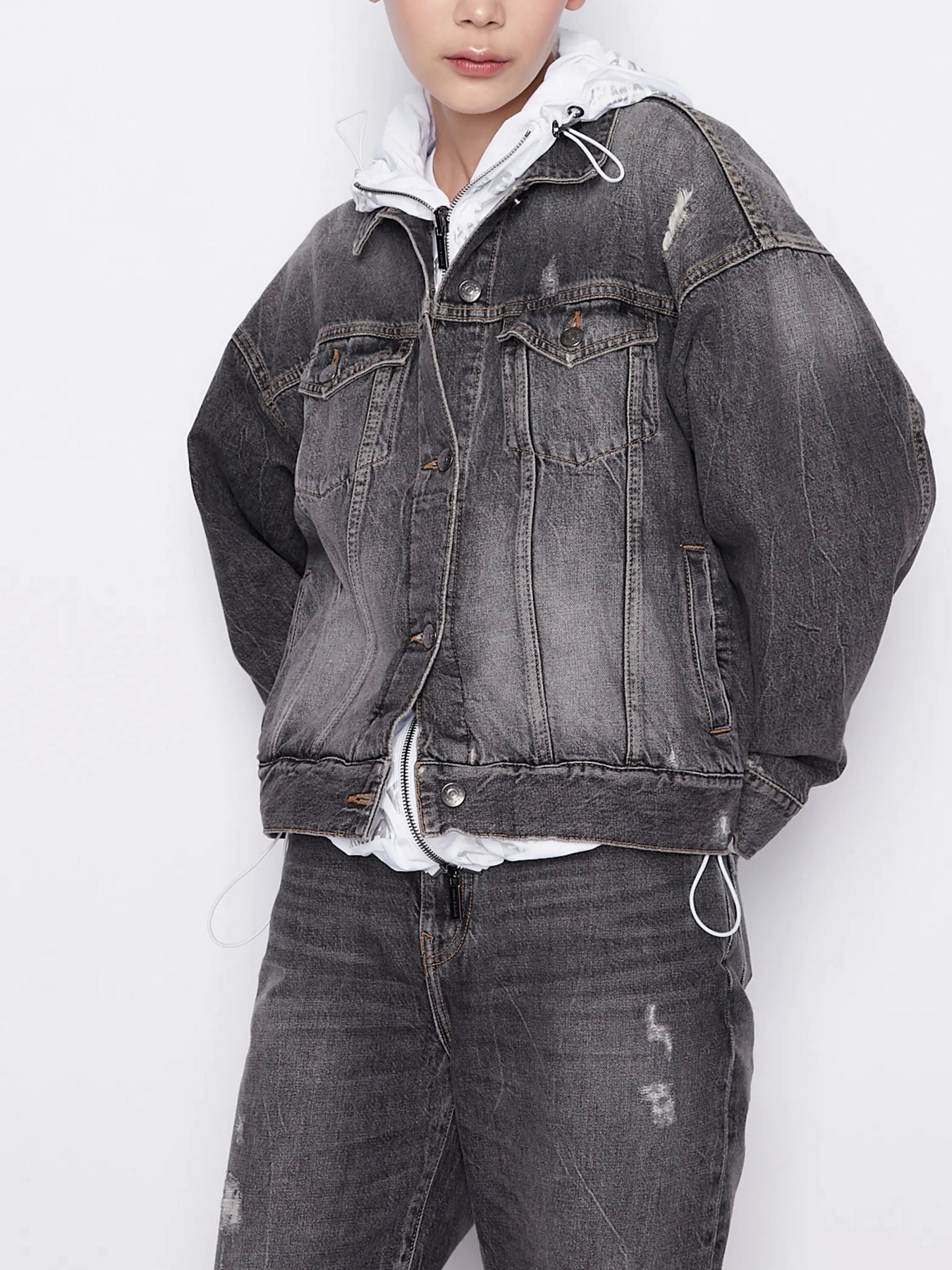 Куртки и дубленки Armani Exchange модель 3RYB68-Y1NBZ-0903 Фото