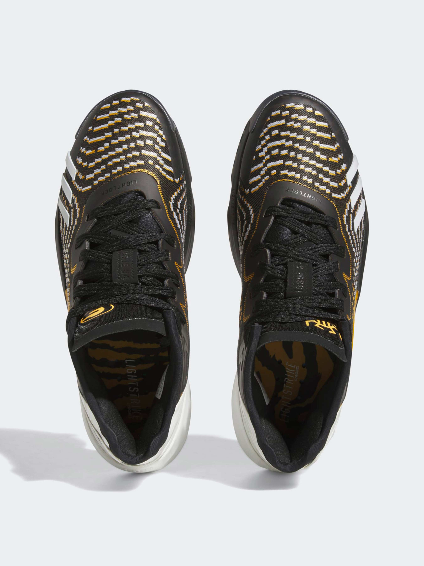 Кроссовки Adidas модель HR0720 Фото