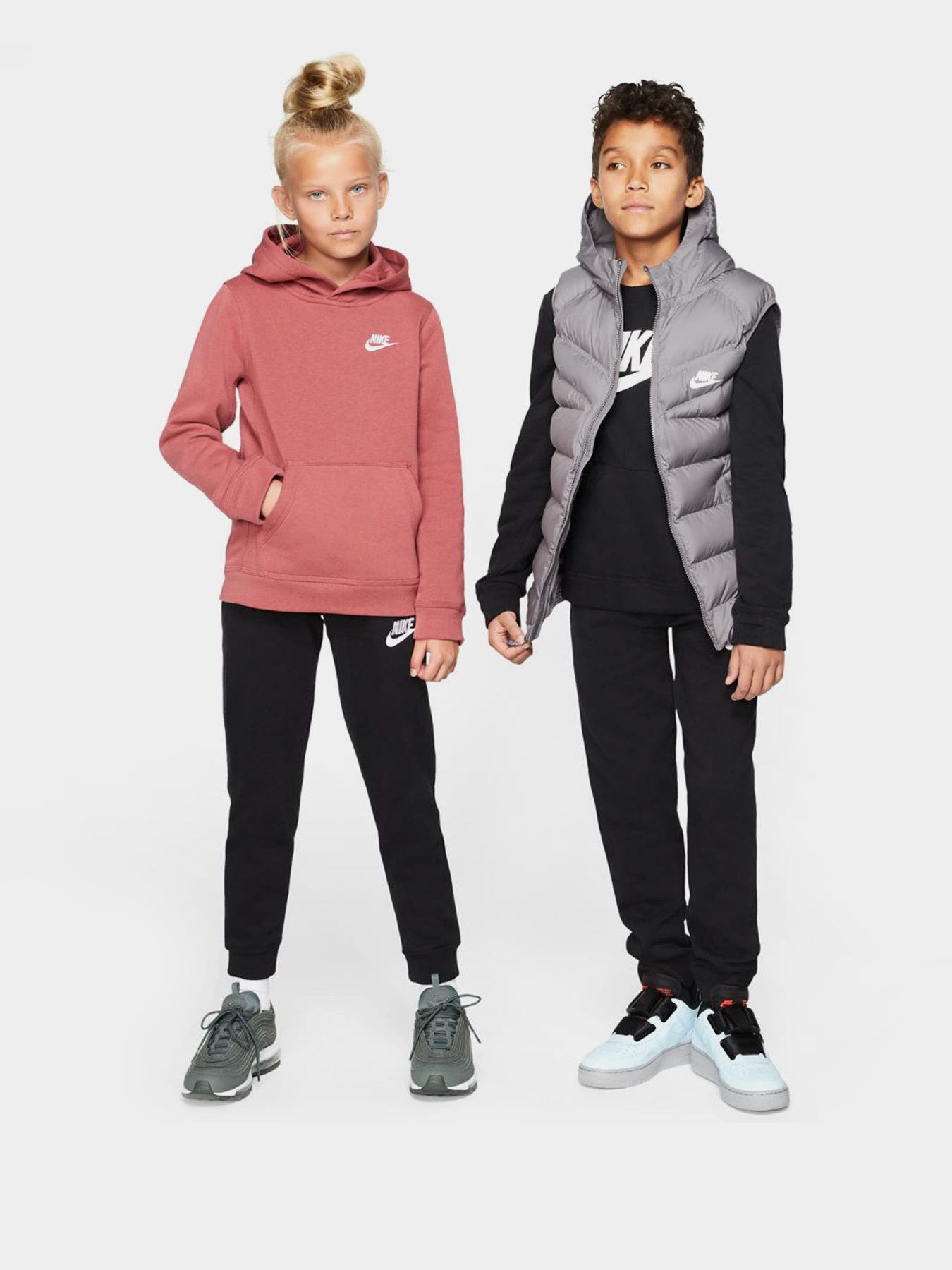 Брюки NIKE модель CI2911-010 Фото