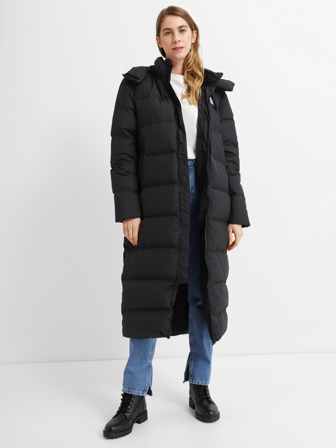 Куртки и дубленки The North Face модель NF0A4R3KJK31 Фото