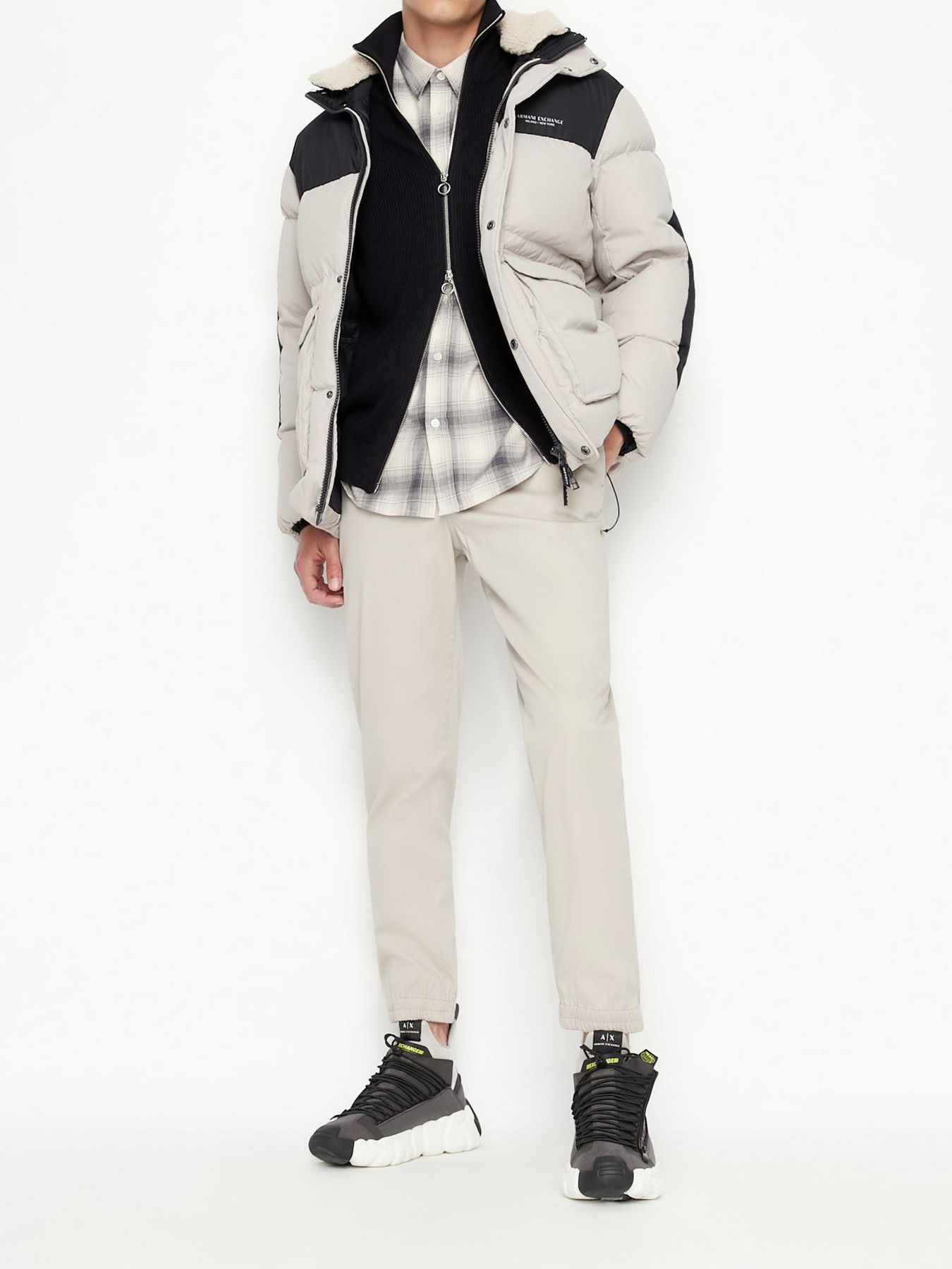 Куртки и дубленки Armani Exchange модель 6LZBL2-ZNWMZ-2786 Фото