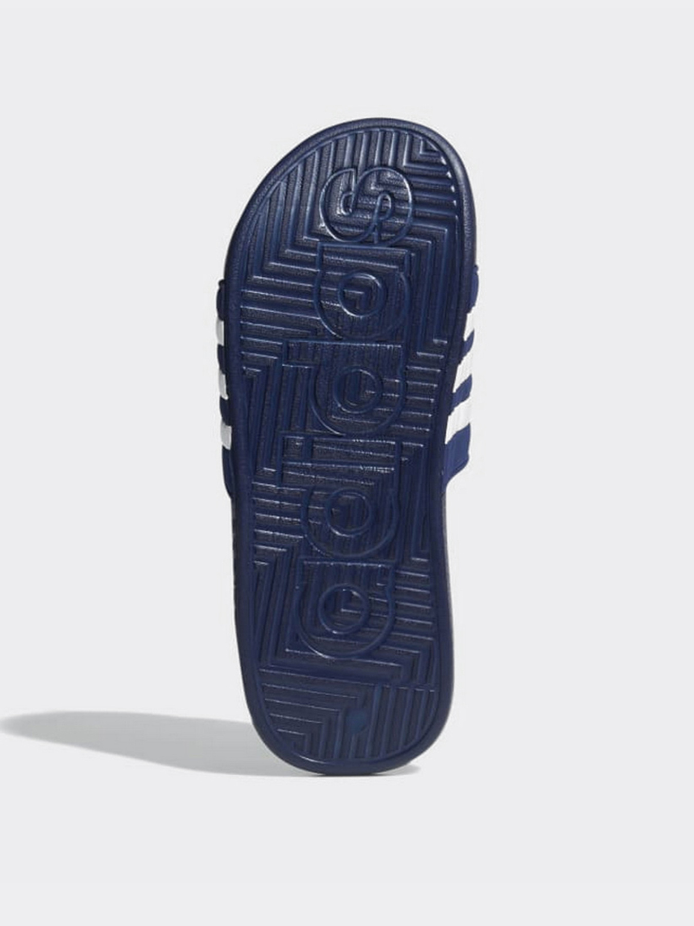 Шлёпанцы Adidas модель F35579 Шлёпанцы Adidas модель F35579 Фото