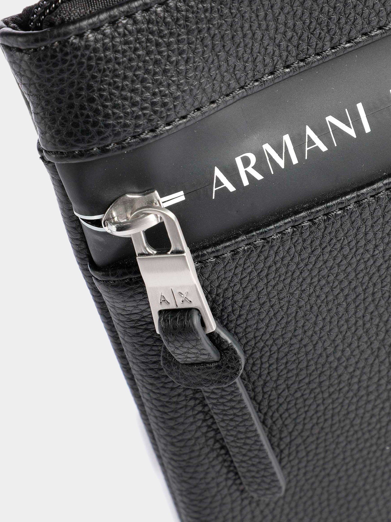 Сумки Armani Exchange модель 952489-3R832-00020 Фото