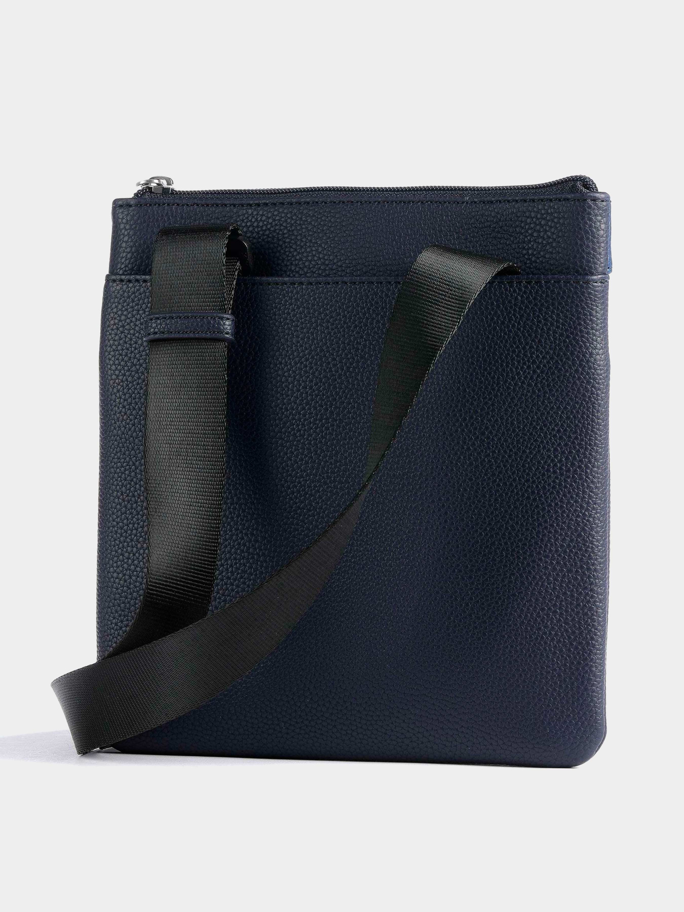 Сумки Armani Exchange модель 952489-3R832-00035 Фото