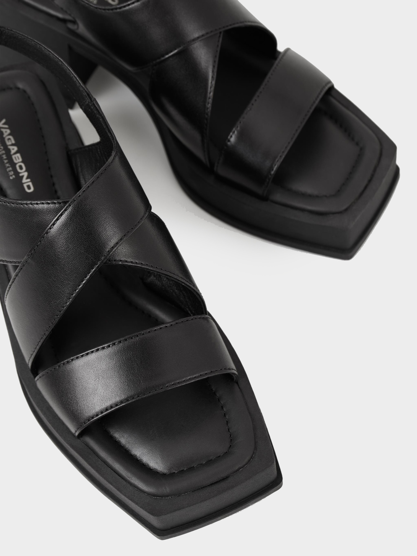 Сандалии VAGABOND модель 5537-001-20 Фото
