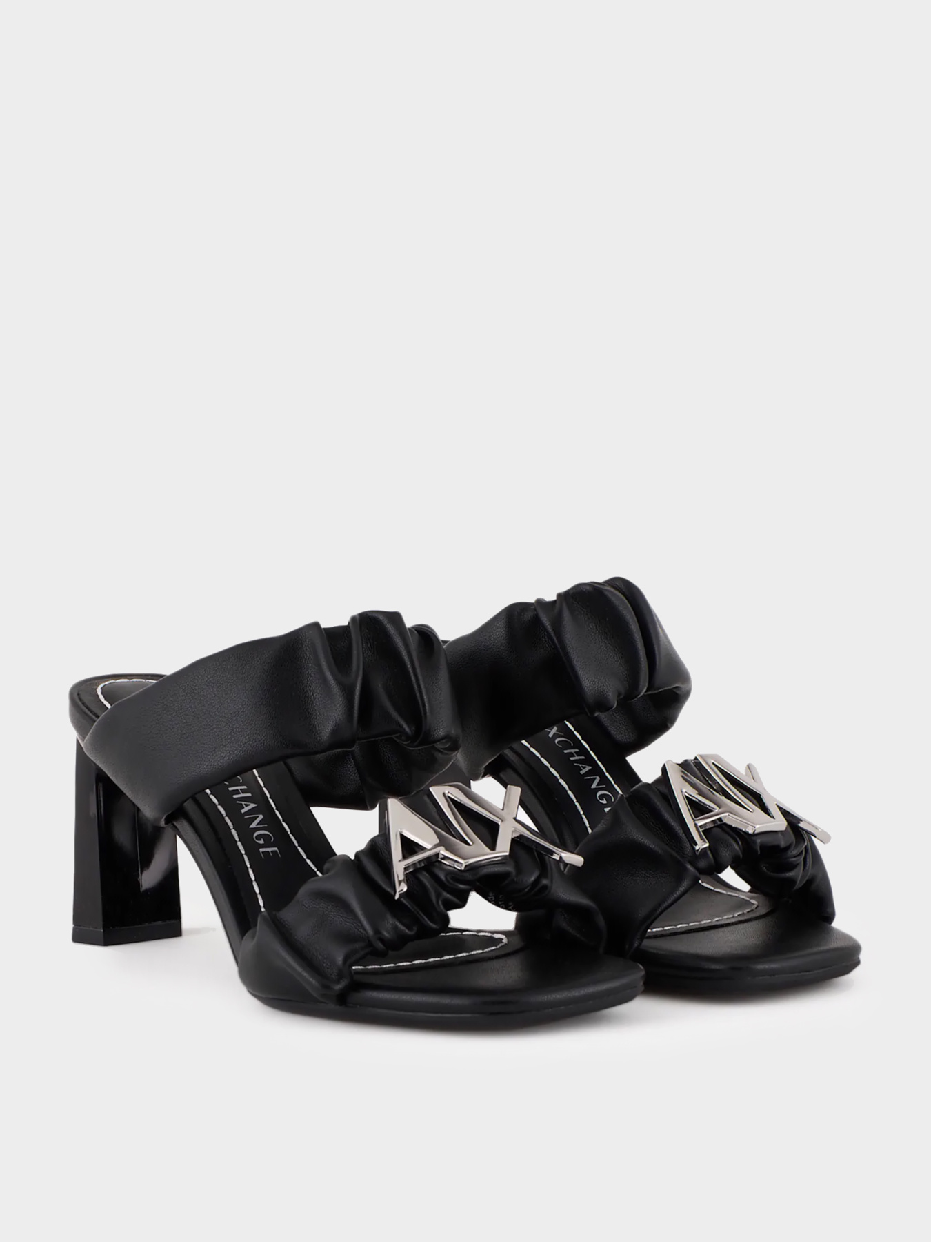 Сандалии Armani Exchange модель XDP032-XV687-N763 Фото