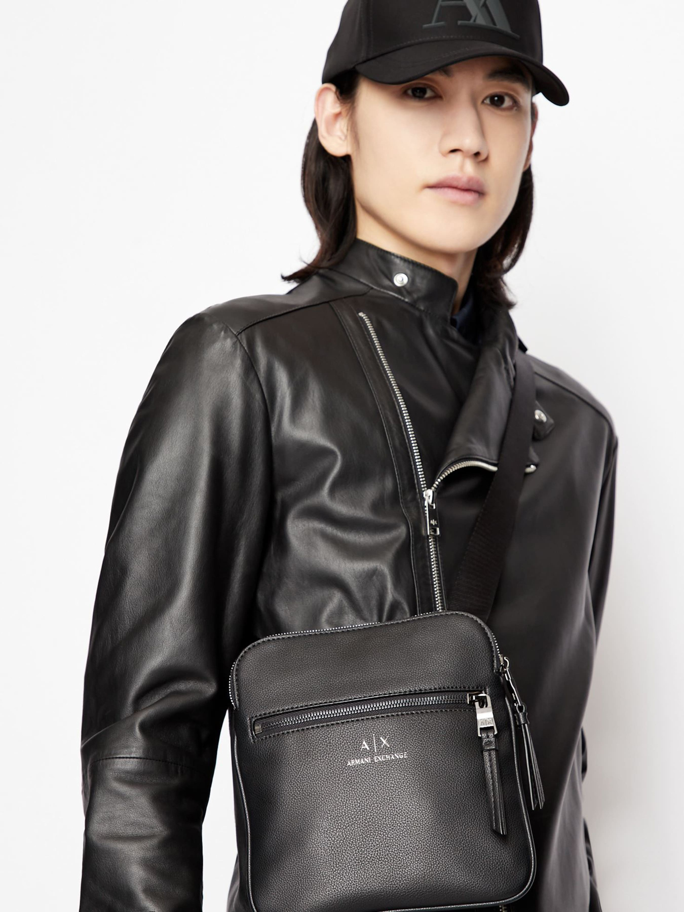 Сумки Armani Exchange модель 952391-CC830-00020 Фото