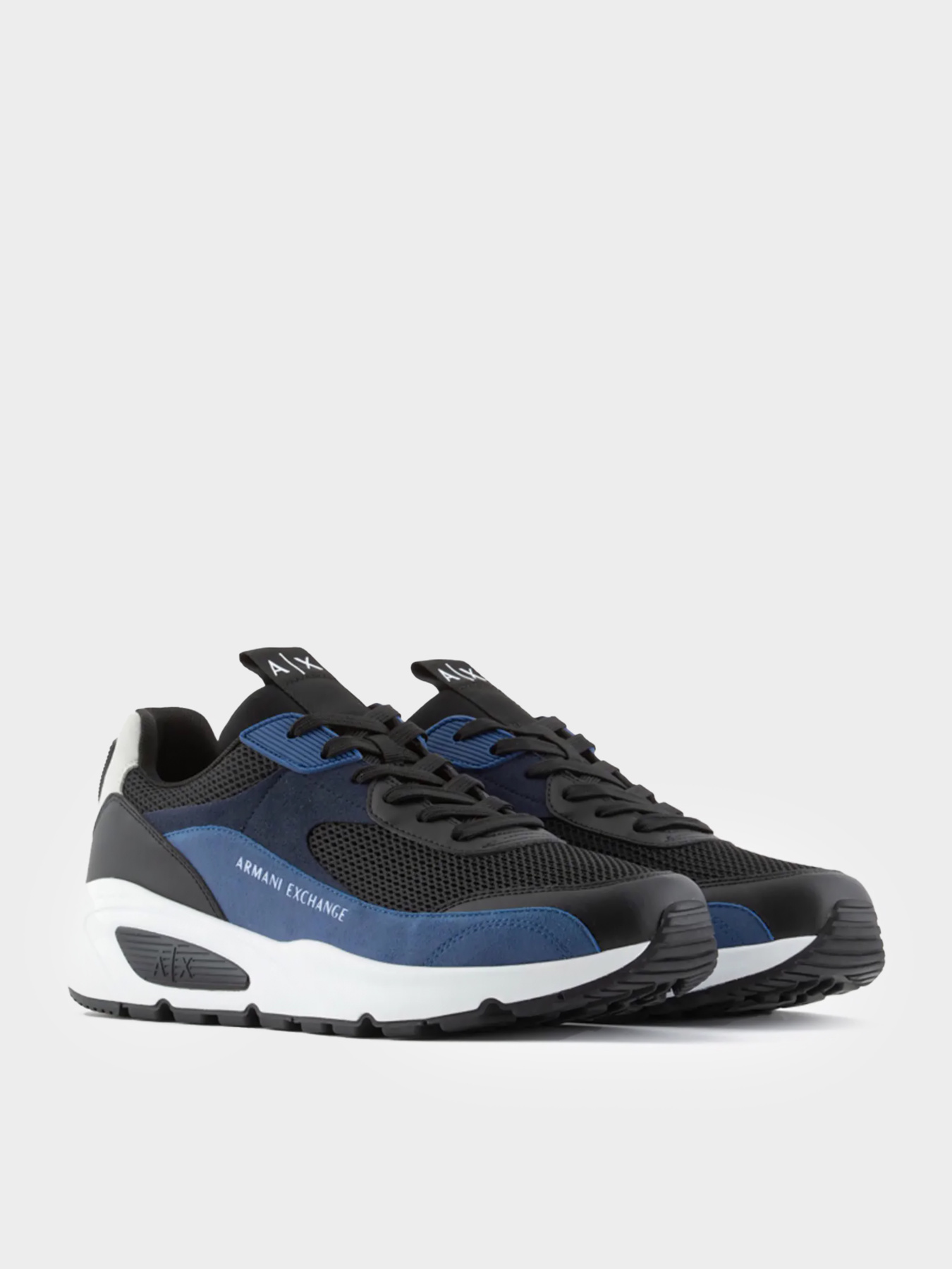 Кроссовки Armani Exchange модель XUX121-XV540-K521 Фото