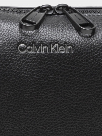 Сумки Calvin Klein модель K50K508690-BAX Фото
