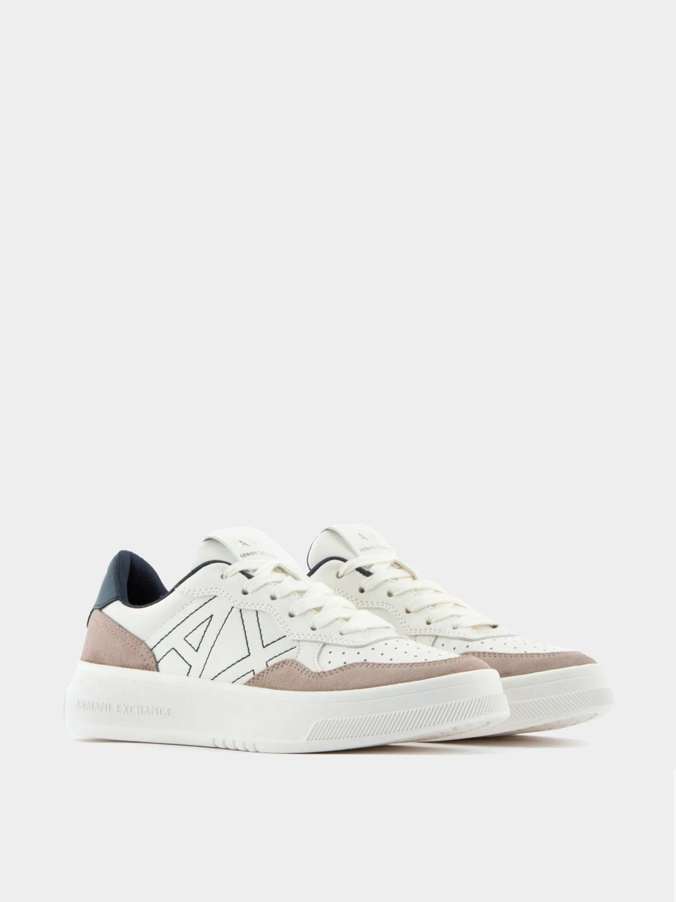 Кроссовки Armani Exchange модель XDX103-XV579-S030 Фото