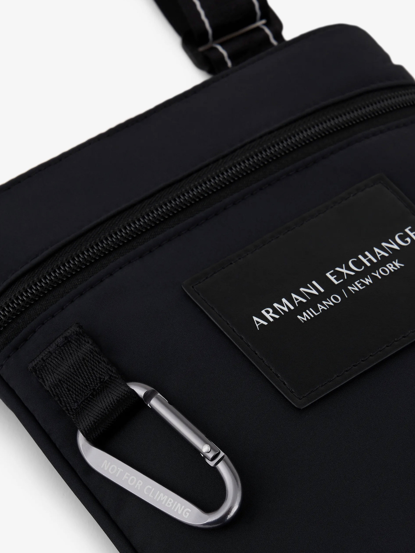 Сумки Armani Exchange модель 952460-3F883-00020 Фото
