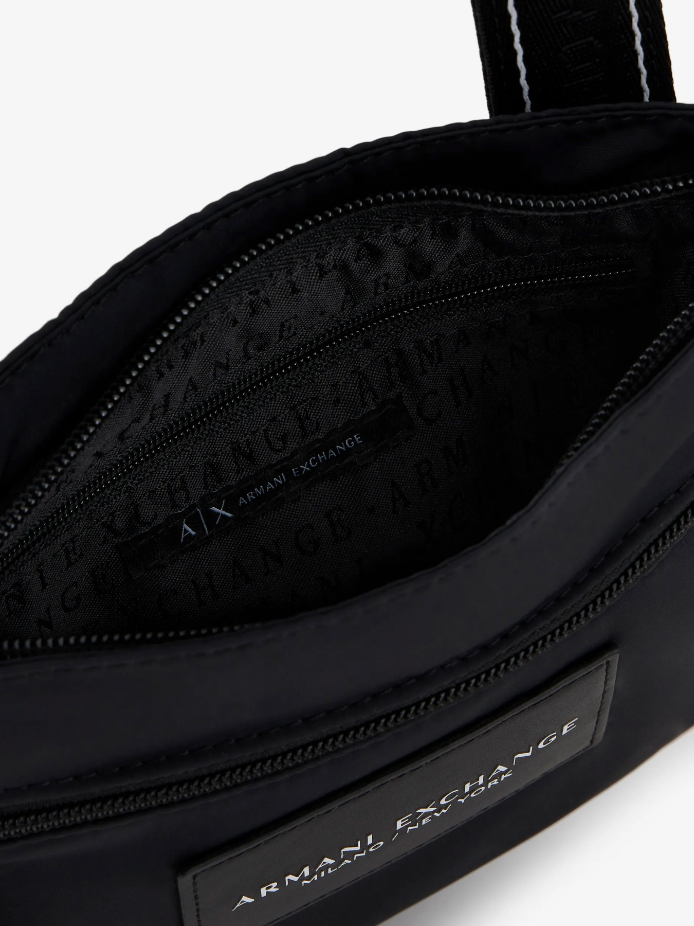 Сумки Armani Exchange модель 952460-3F883-00020 Фото