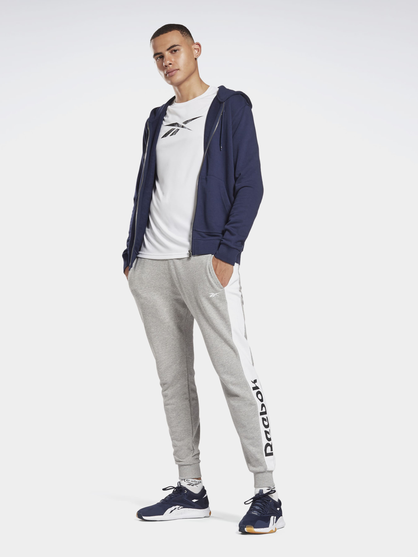 Худи и свитшоты Reebok модель GJ0644 Фото