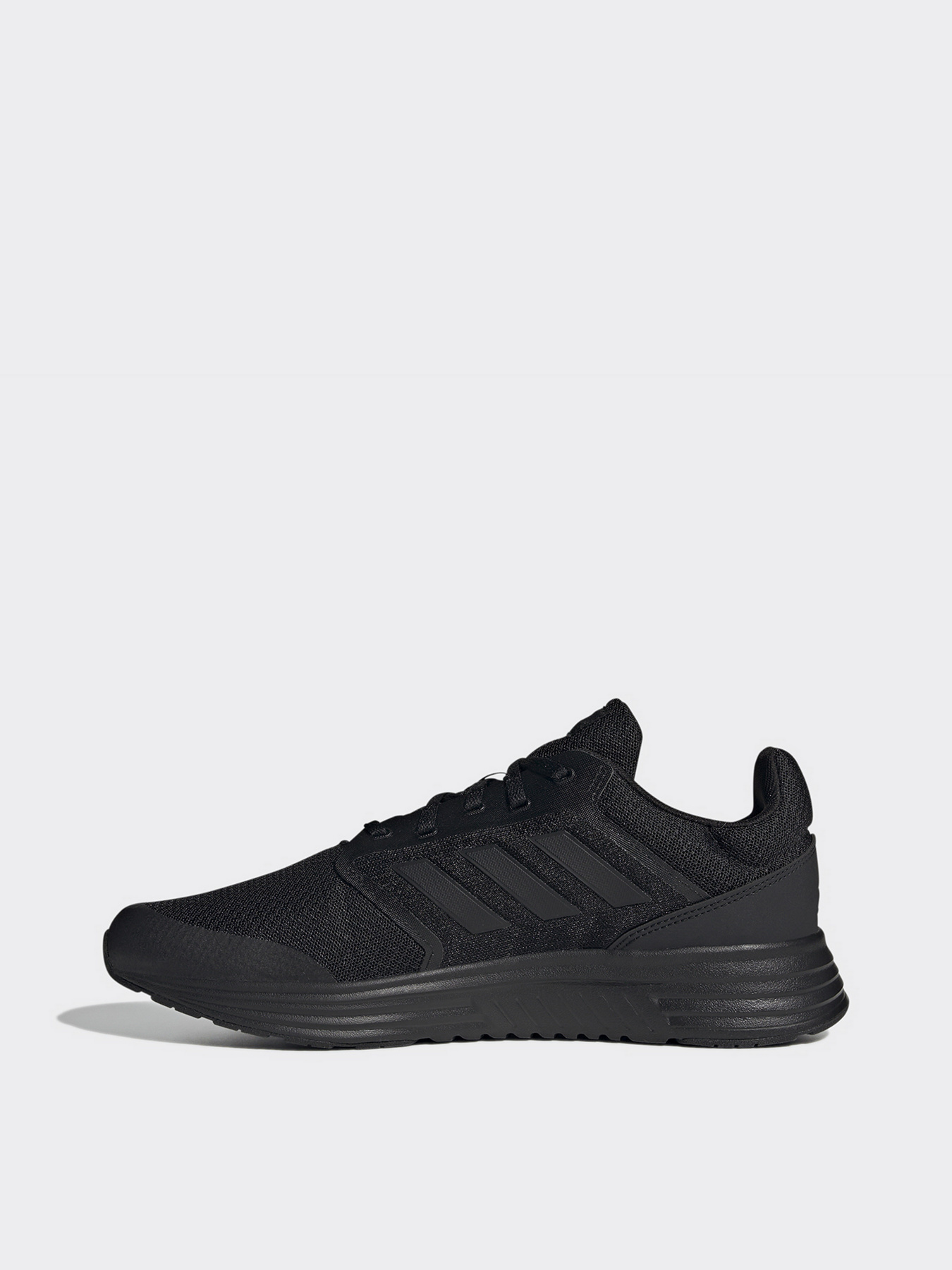 Кроссовки Adidas модель FY6718 Кроссовки Adidas модель FY6718 Фото
