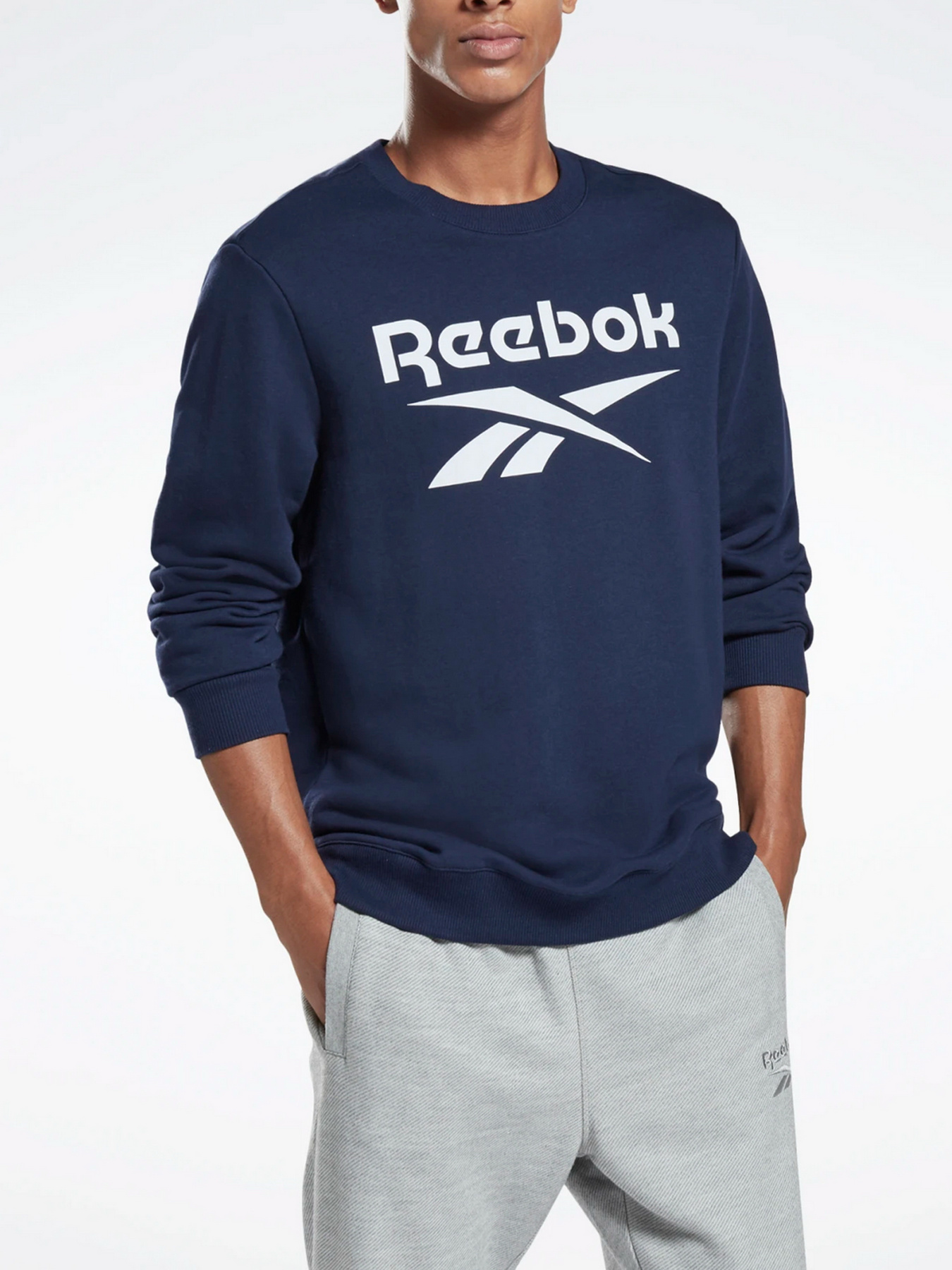 Худи и свитшоты Reebok модель GQ3539 Фото