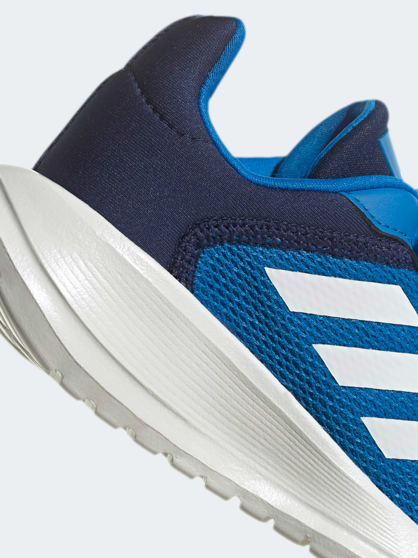 Кроссовки Adidas модель GW0393 Фото